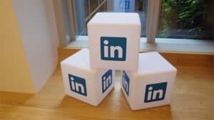 How to Optimize Your LinkedIn Profile for Maximum Visibility and Engagement